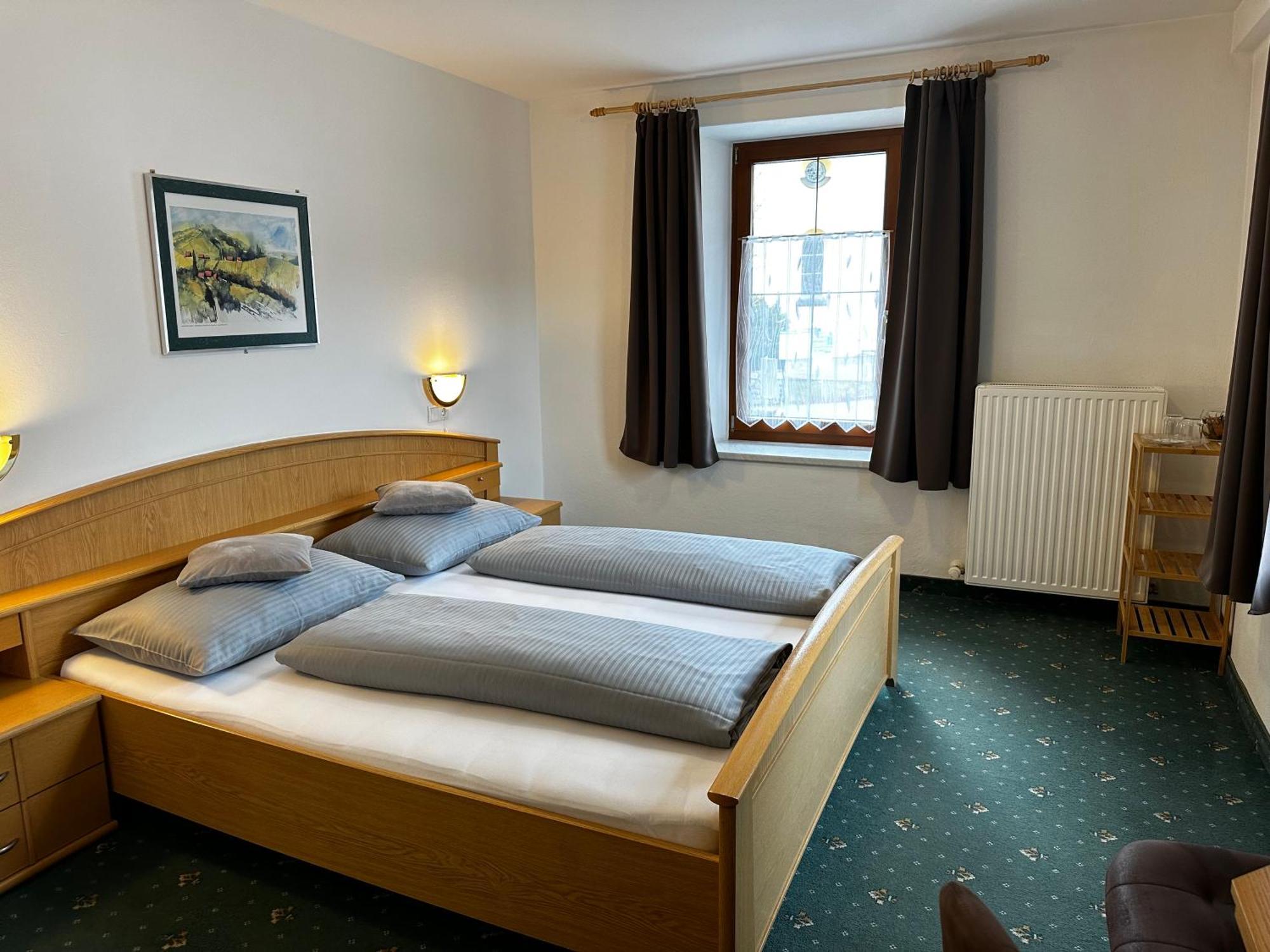 Goldener Adler Bed & Breakfast Scharnitz Dış mekan fotoğraf